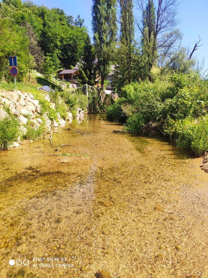 Smaragd River Near Rastoke & Plitvice Lakes Слунь Екстер'єр фото