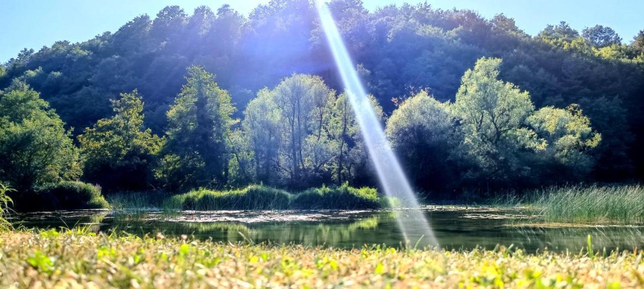 Smaragd River Near Rastoke & Plitvice Lakes Слунь Екстер'єр фото